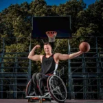 How Professional Handicappers Analyze Sports Games